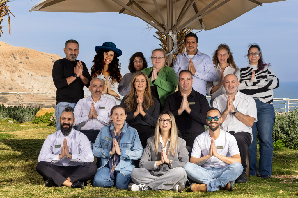 צוות מלון עין גדי